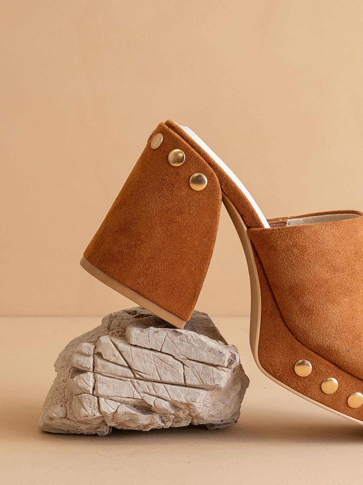 The Leona | Caramel Studded Platform Heel