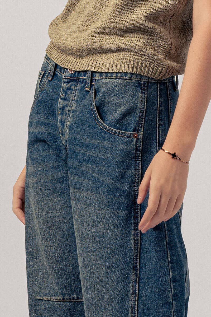 Light Dirty Wash Barrel Leg Jeans