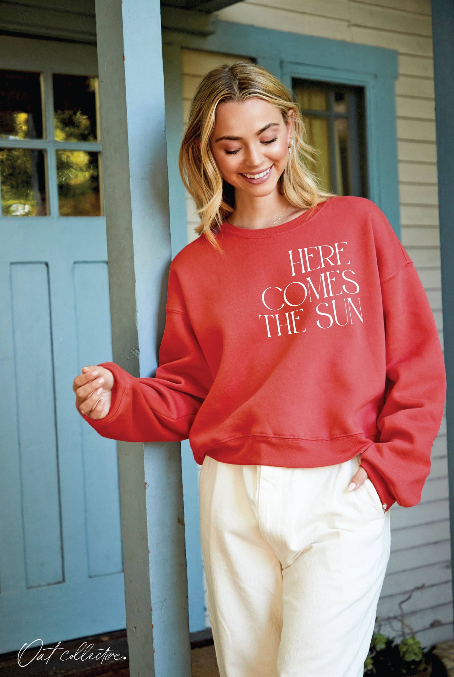 "HERE COMES THE SUN" Graphic Sweatshirt