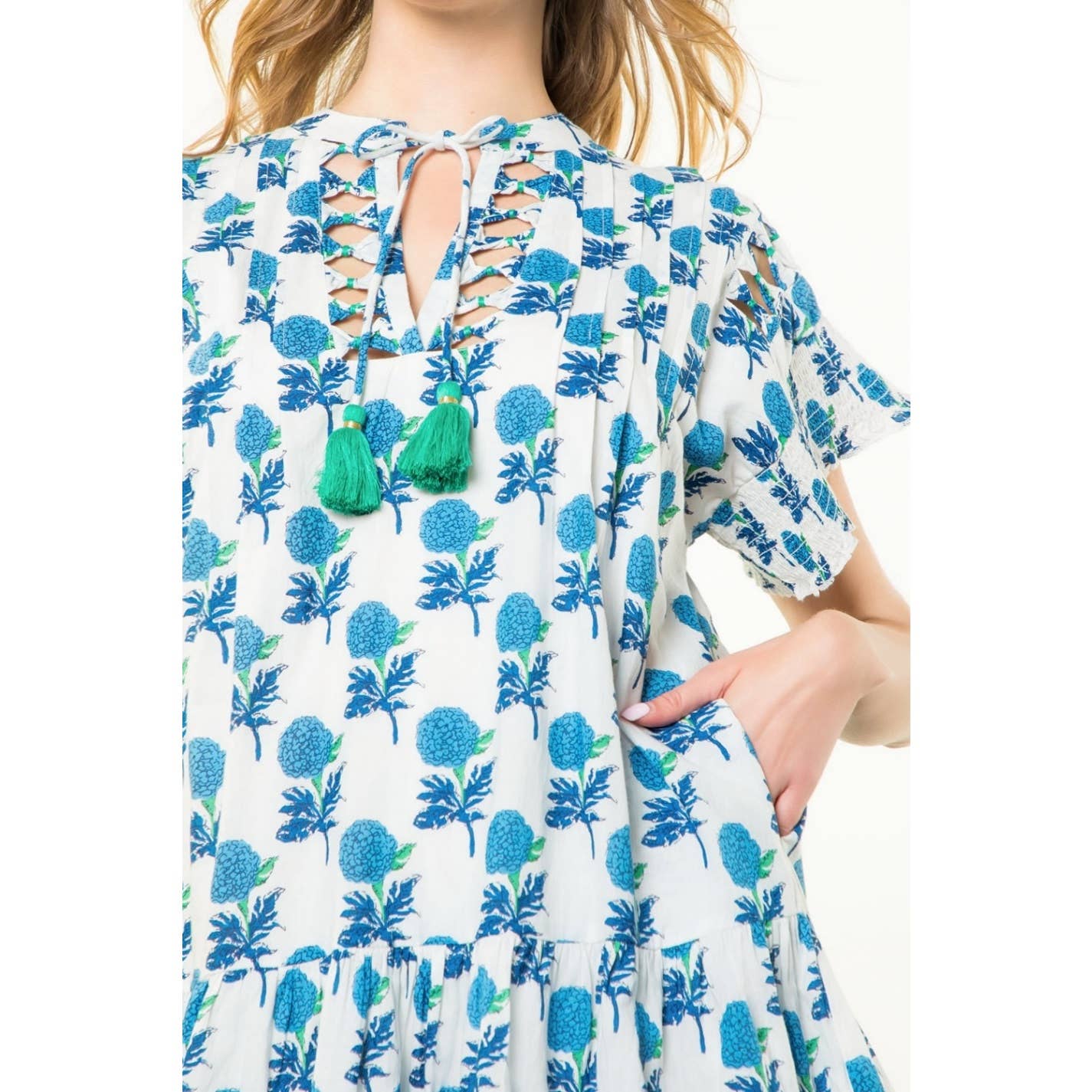 Short Sleeve Tassel Tie Floral Dress