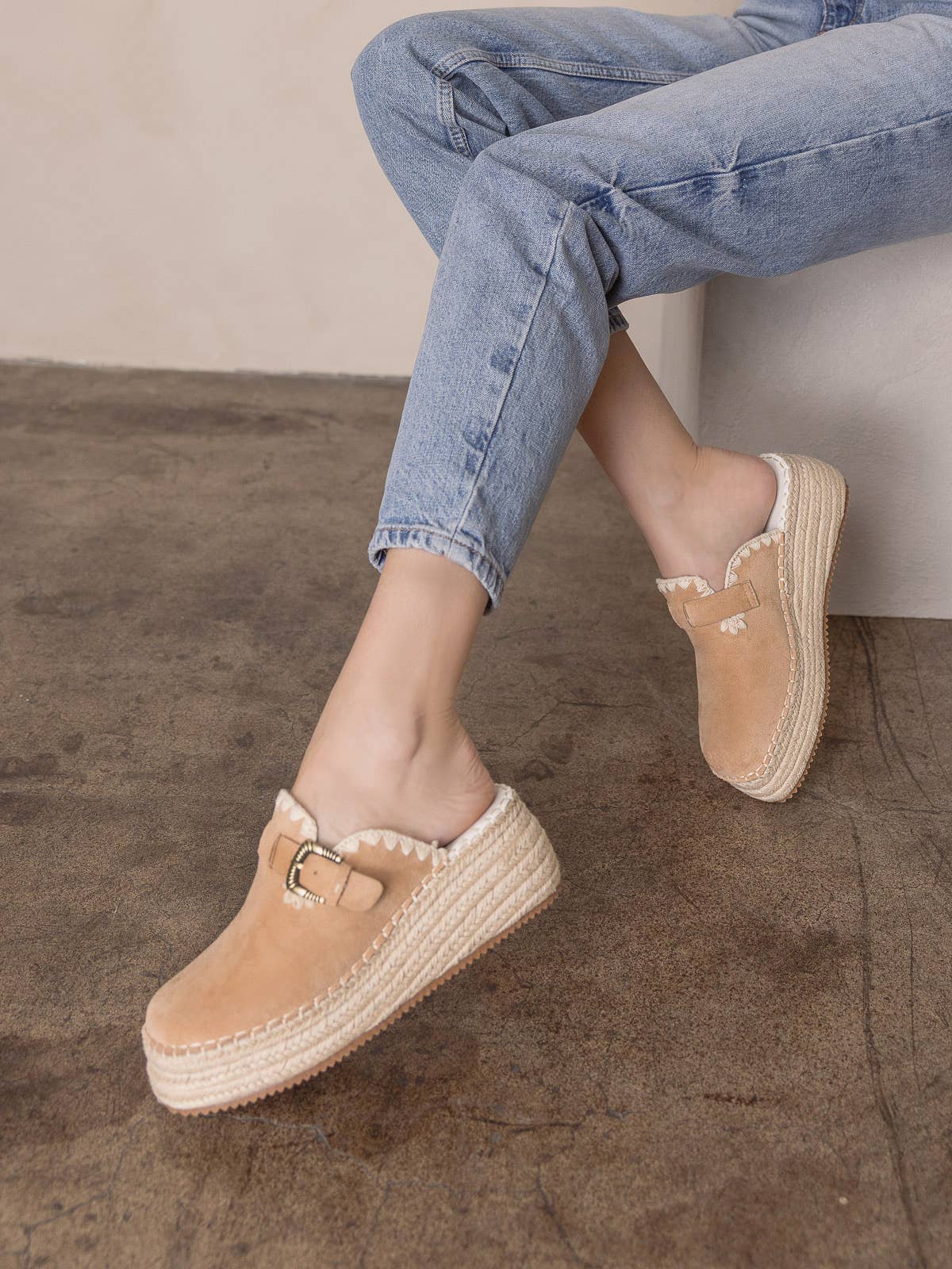 The Edith | Almond Clog