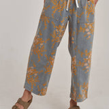 MID RISE RELAXED CASUAL FIT FLORAL DENIM JEANS_JLB80005-01