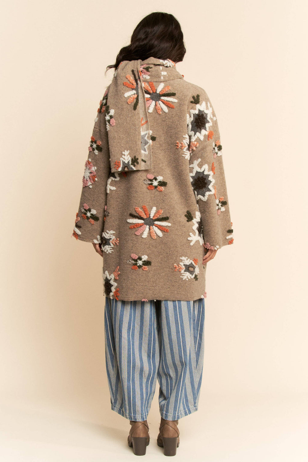 Chunky Embroidered Snow Cardigan
