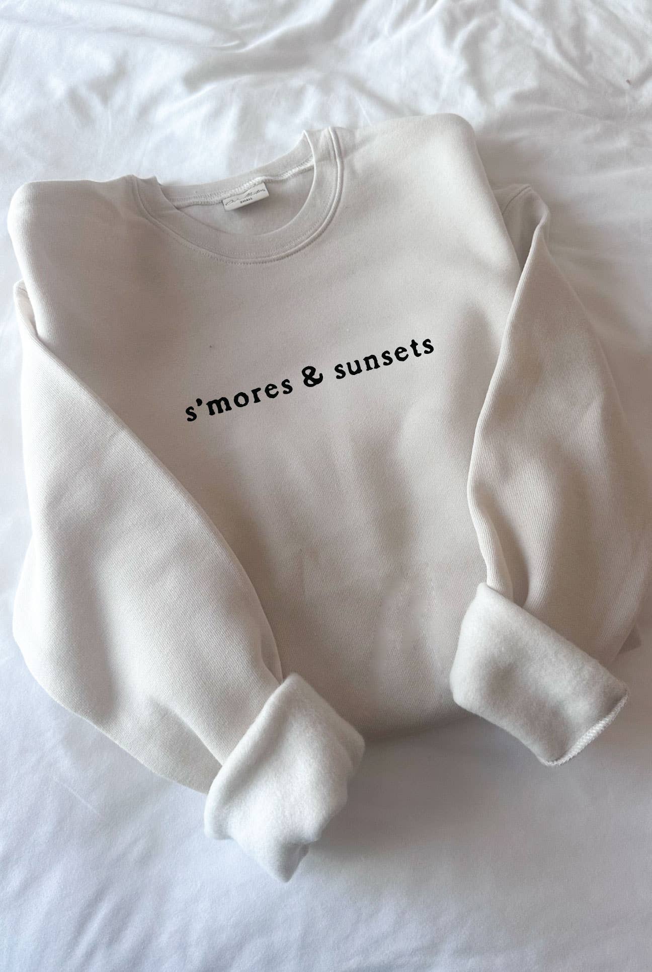 "S'MORES AND SUNSETS" Cropped Sweatshirt