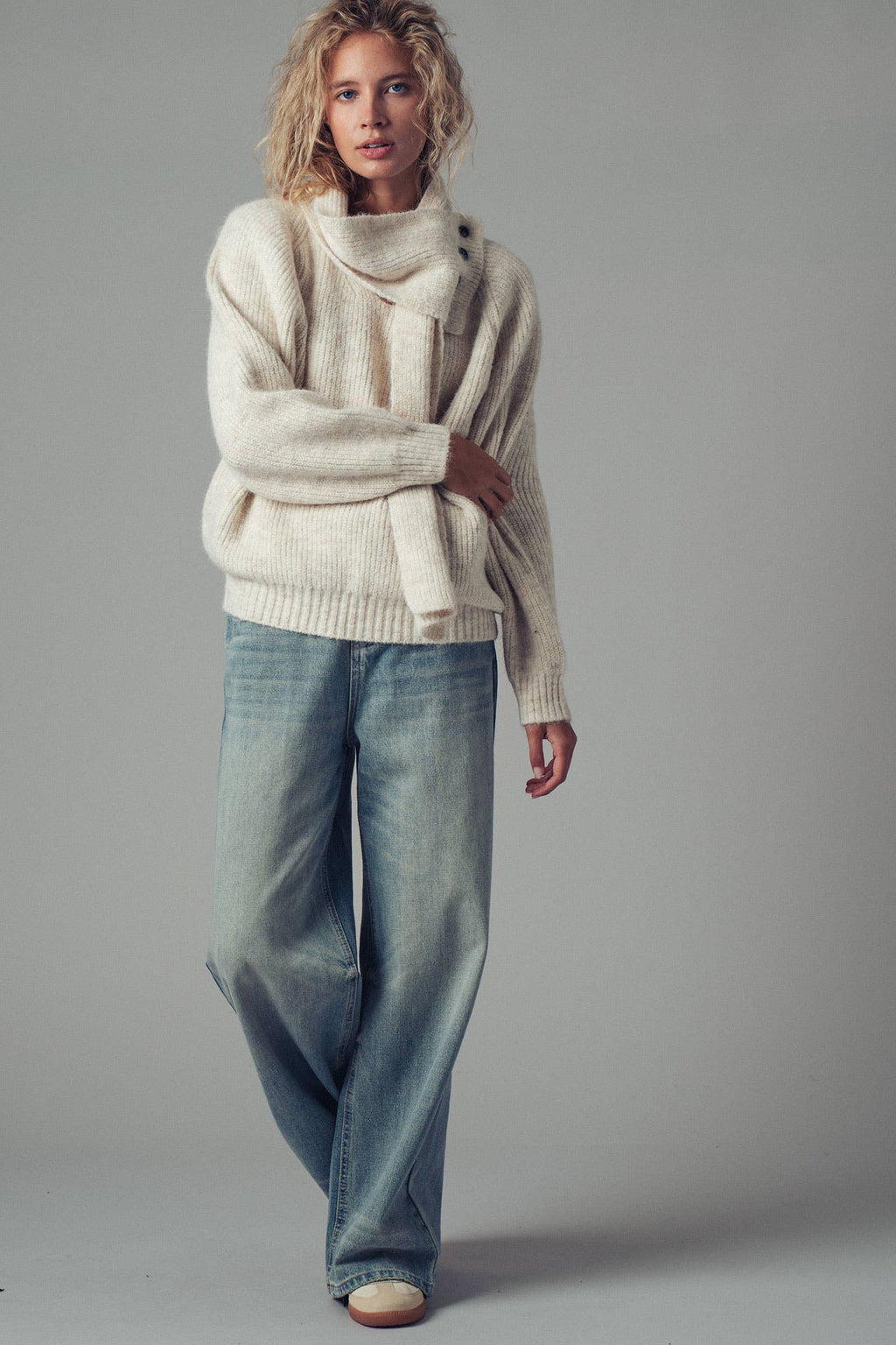 Detachable Scarf Ribbed Knit Sweater Top