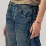 Light Dirty Wash Barrel Leg Jeans