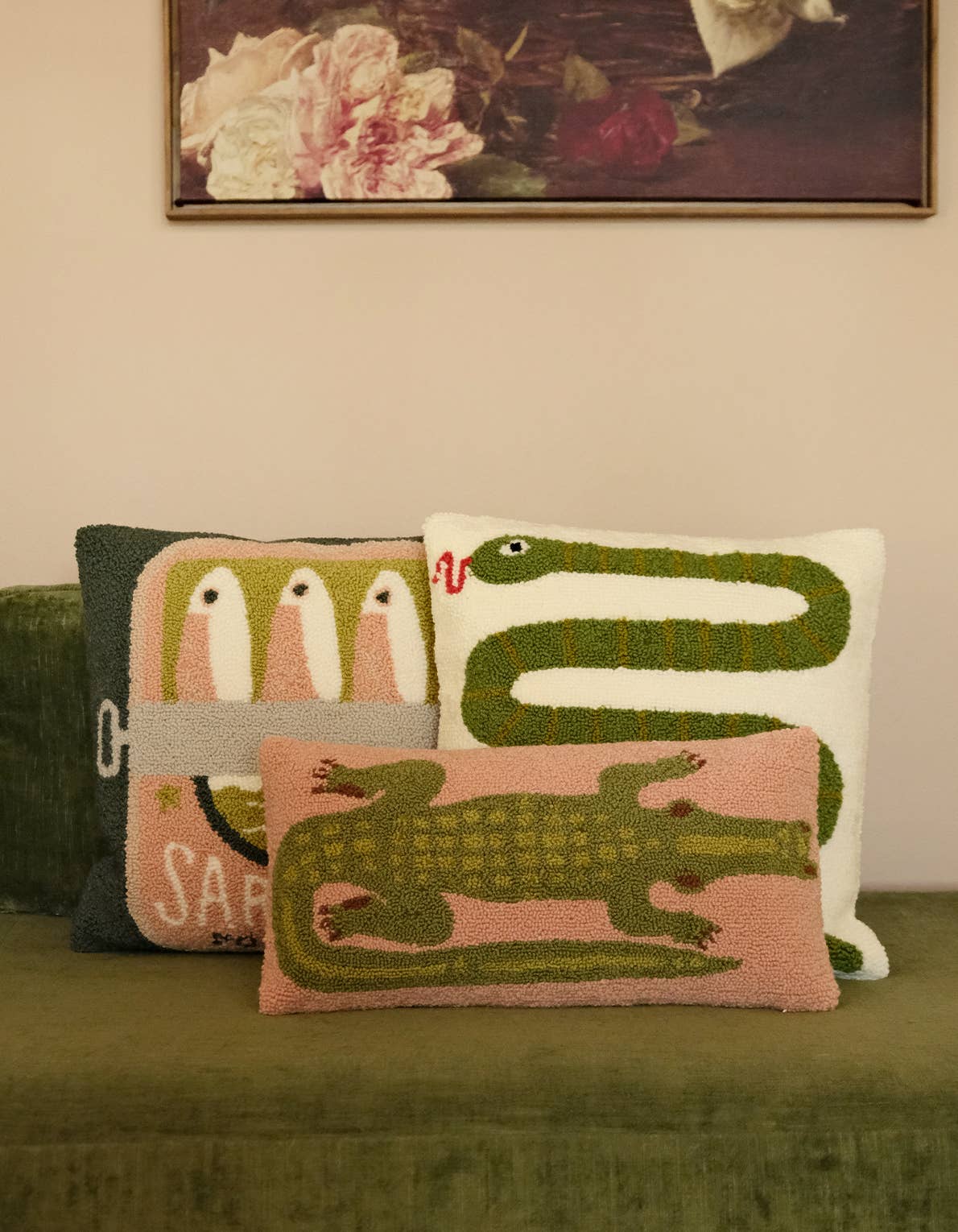 Throw Pillow | Alligator