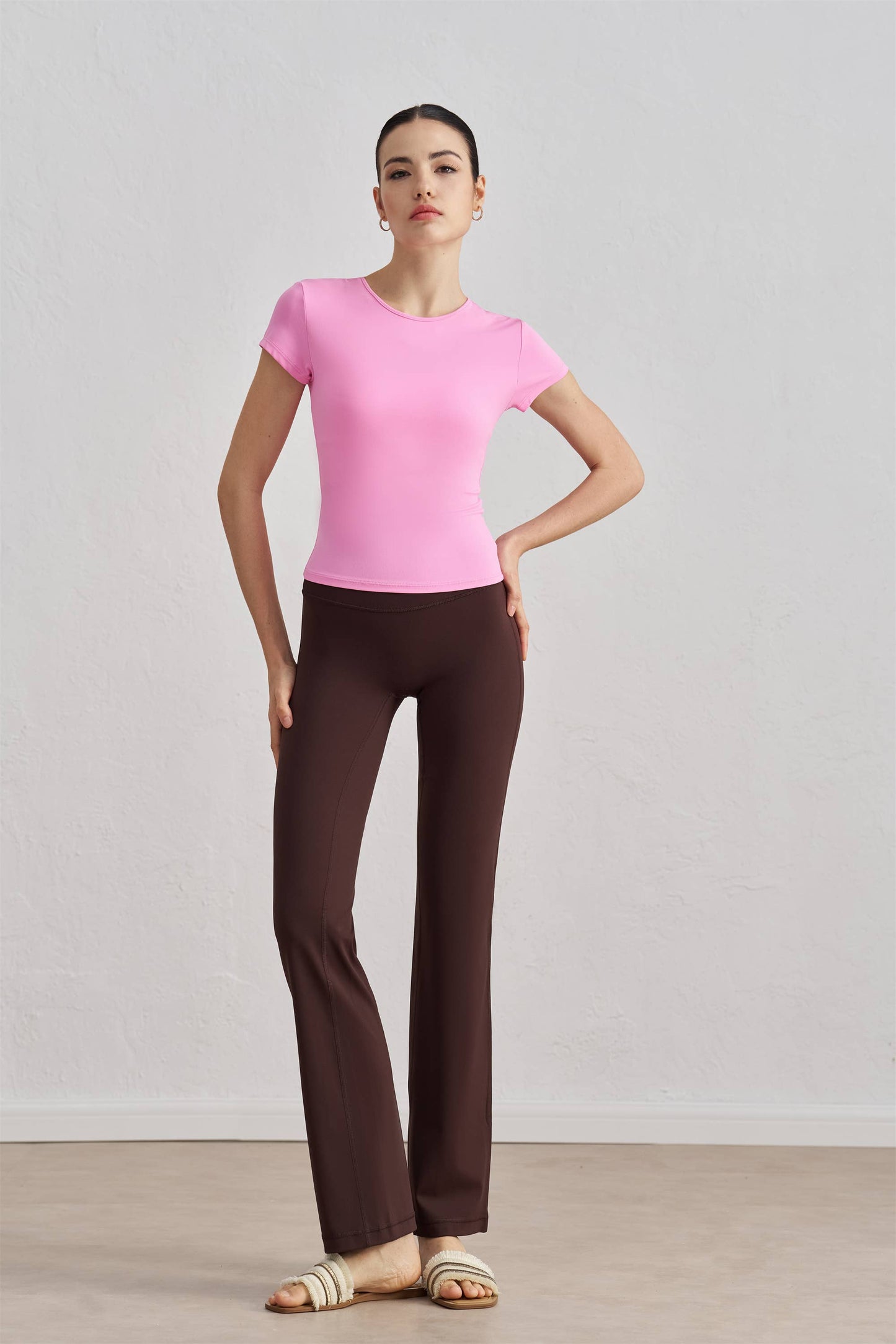Sculpting Crew Neck Active Top