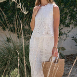 SLEEVELESS LACE TOP AND SKIRT SET WITH SCALLOPED HEM