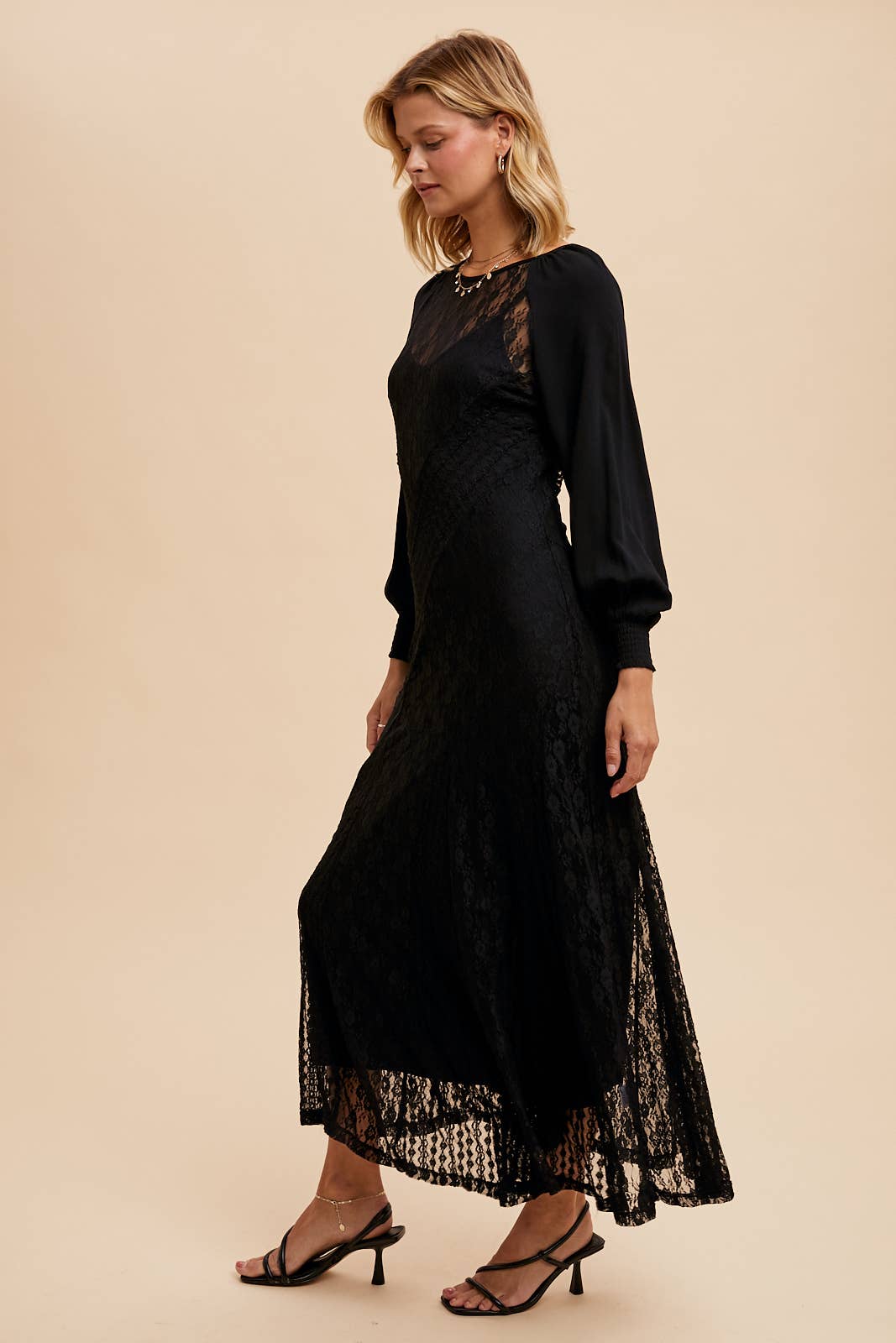 Raglan Lace Paneled Maxi Dress