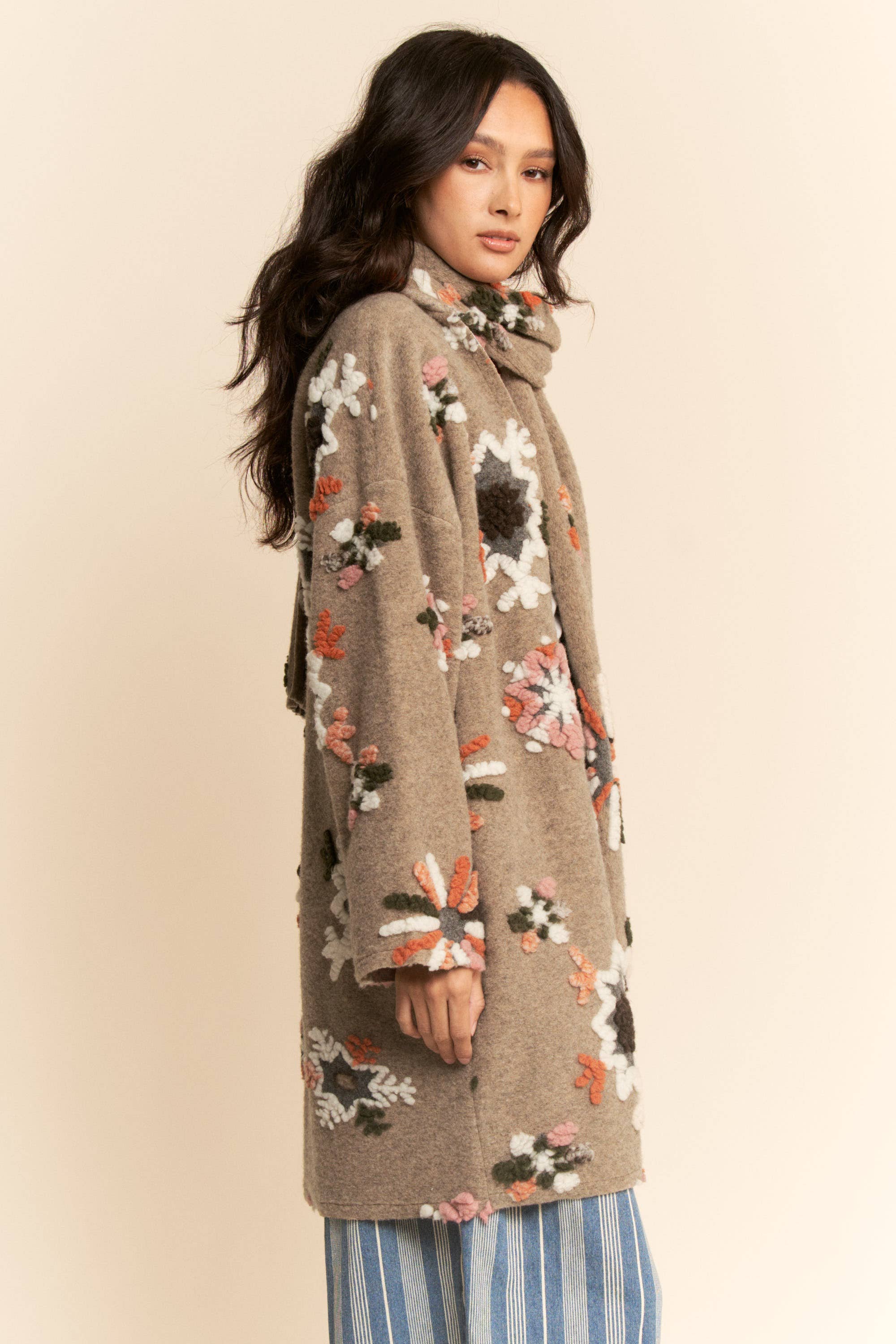Chunky Embroidered Snow Cardigan