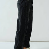 AJP5114 EMBROIDERED DETAIL COTTON BARREL PANTS