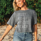 MEET ME AT THE BEACH Cropped Mineral Graphic Top