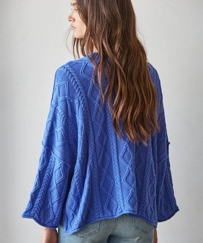 Quarter Sleeve Loose Cable Knit Sweater
