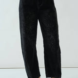 AJP5114 EMBROIDERED DETAIL COTTON BARREL PANTS