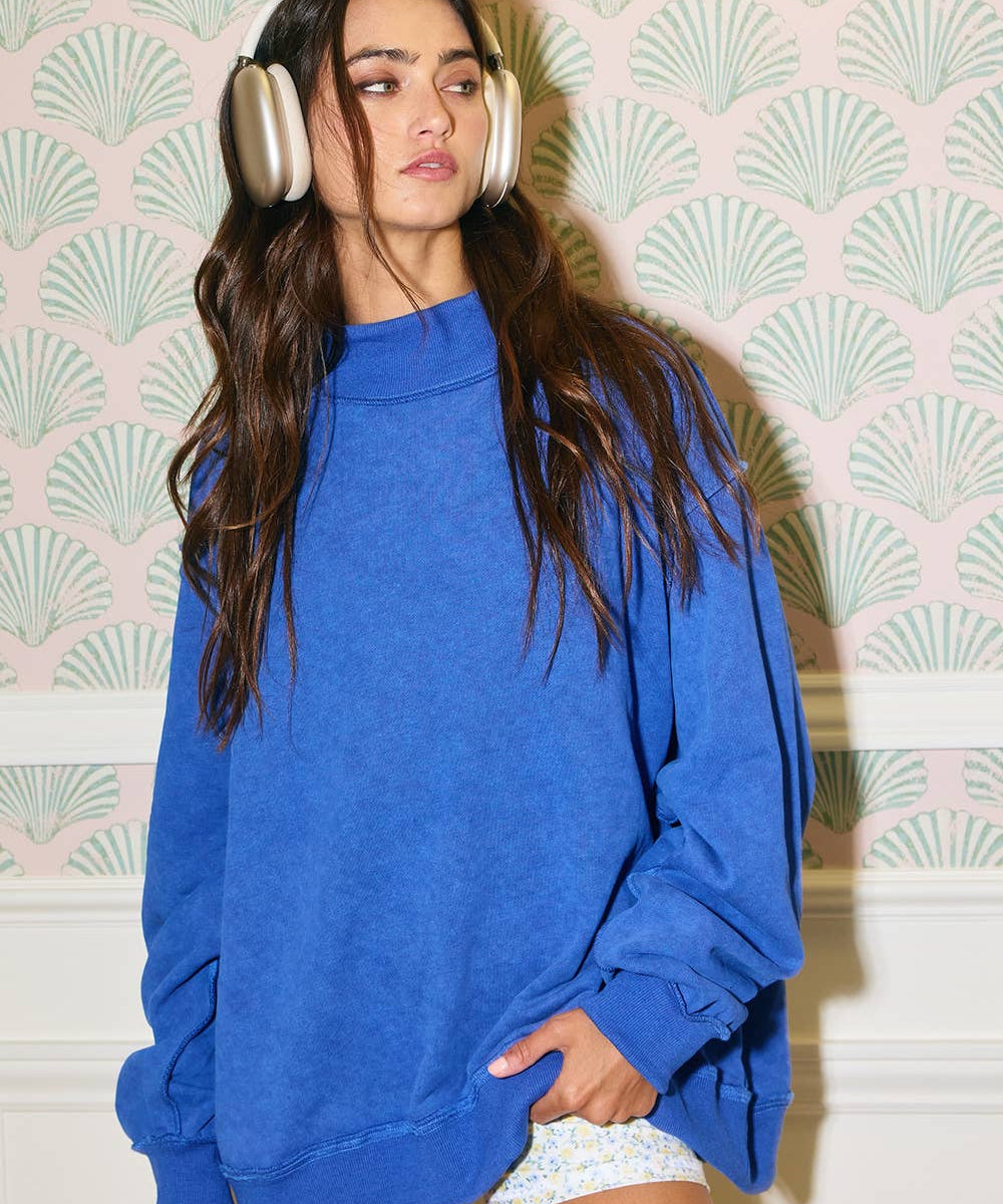 IT2594-3 | Vintage Wash Print Oversized Sweatshirt