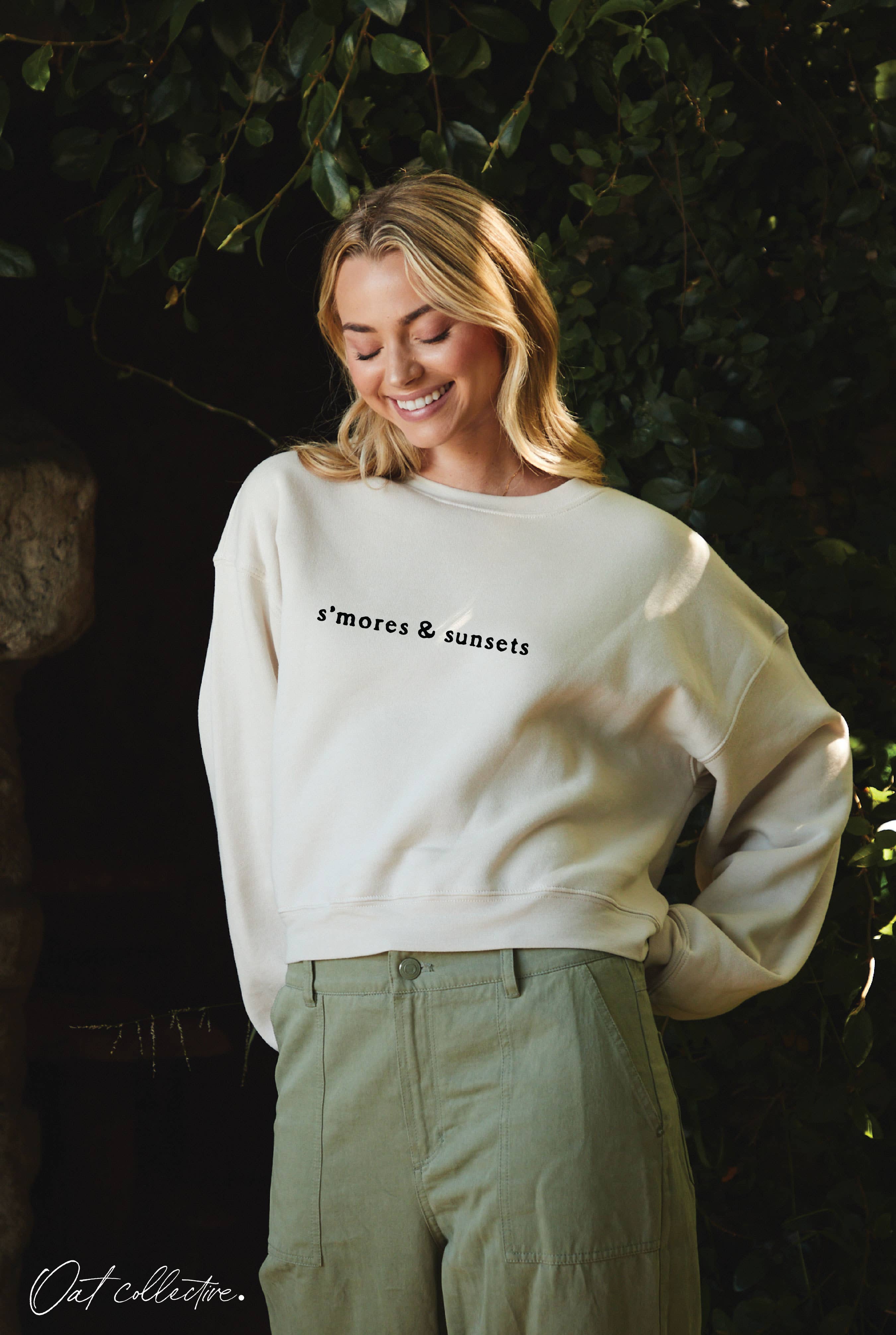 "S'MORES AND SUNSETS" Cropped Sweatshirt