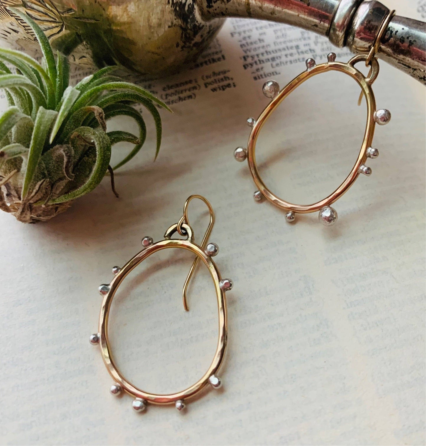 Hello Pebble Earrings