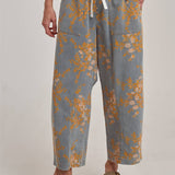 MID RISE RELAXED CASUAL FIT FLORAL DENIM JEANS_JLB80005-01