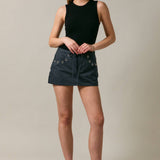 LOW WAIST GROMMET DETAIL MINI SKORT