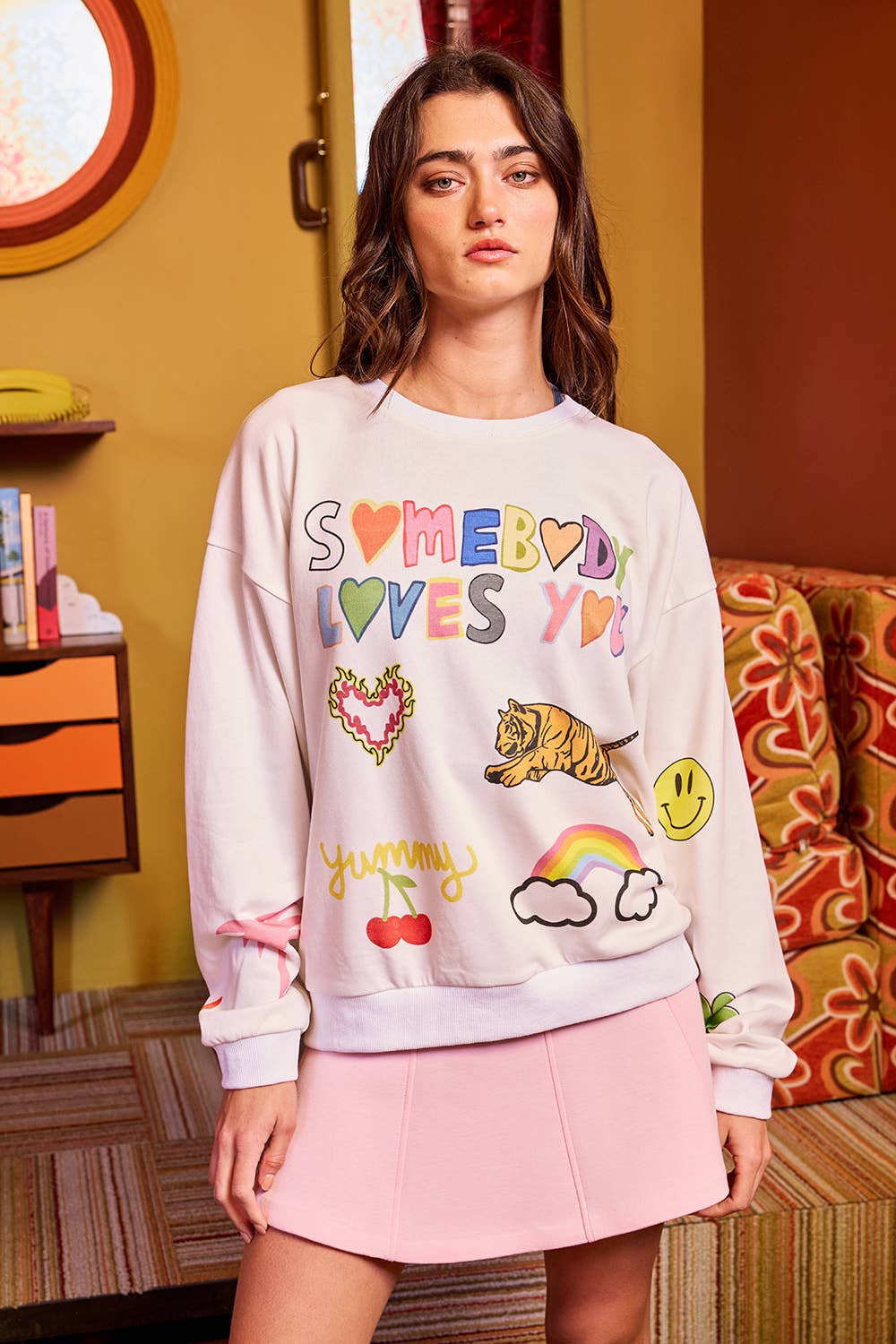 'Somebody Loves You' Graphic Sweatshirt