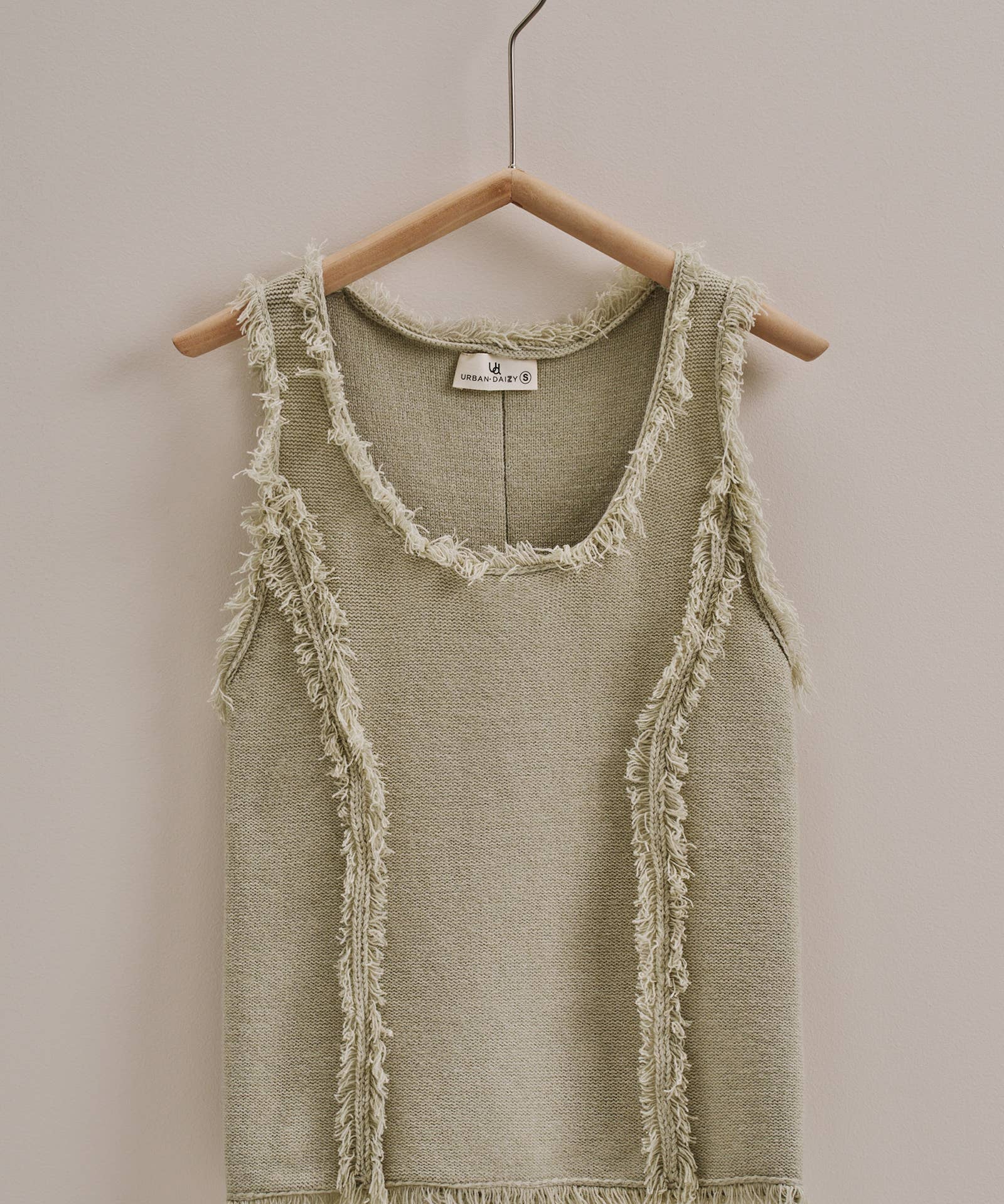 Frayed Trim Textured Knit Sleeveless Top