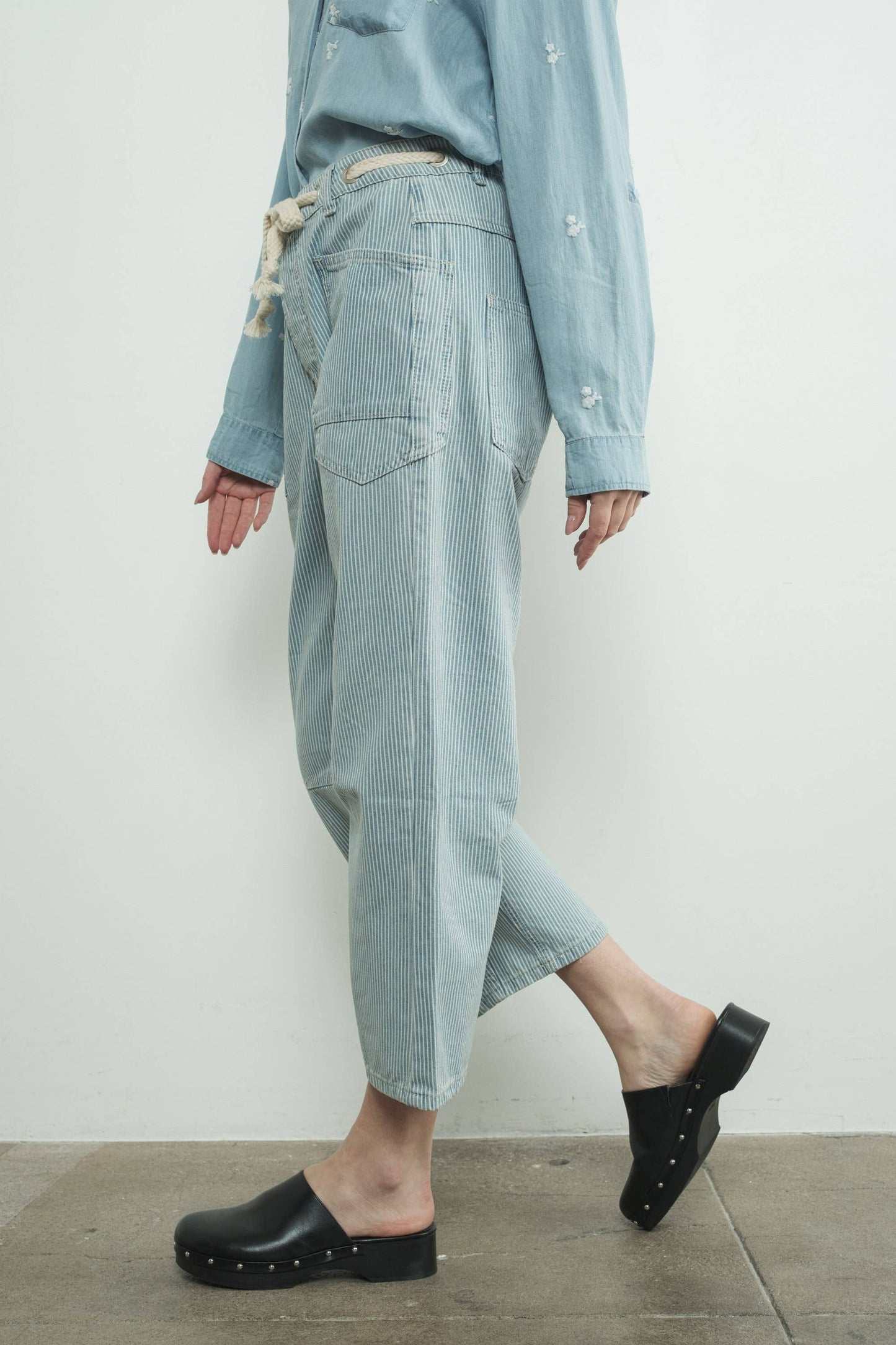 Barrel Denim Pants w/ Drawstring Waist