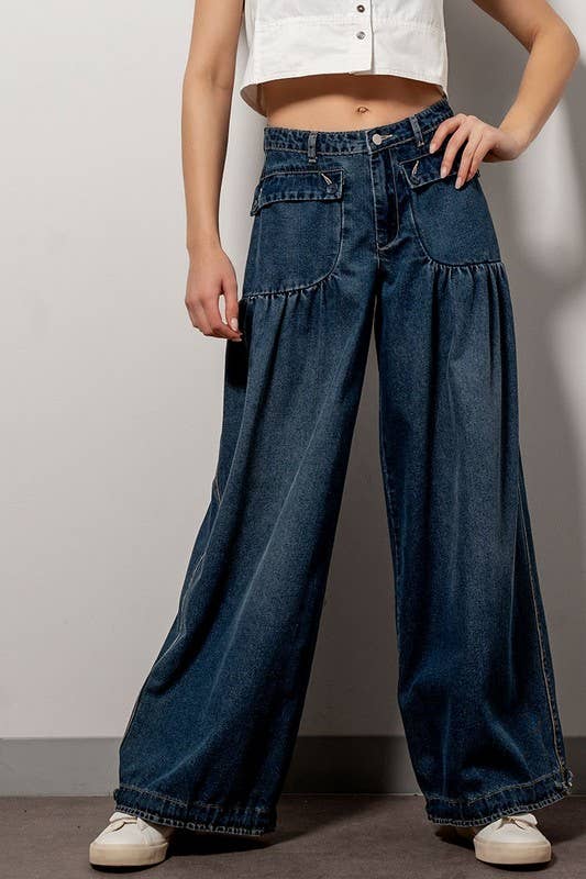 Patch Pocket Wide Leg Baggy Jeans
