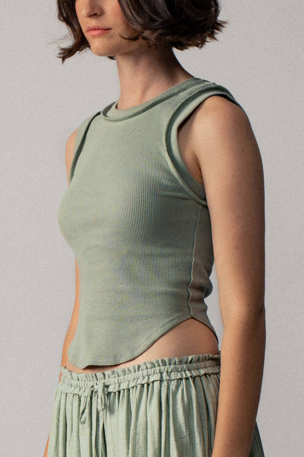 Ribbed Tank