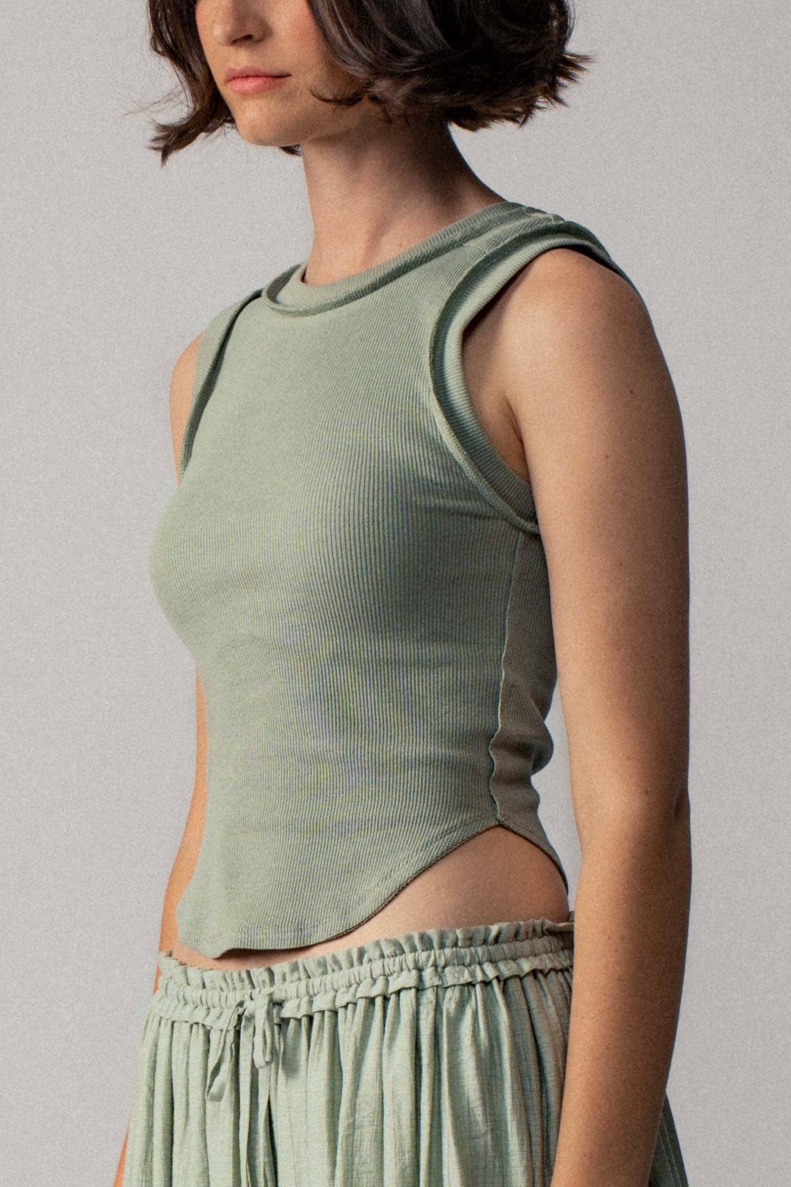 Ribbed Tank