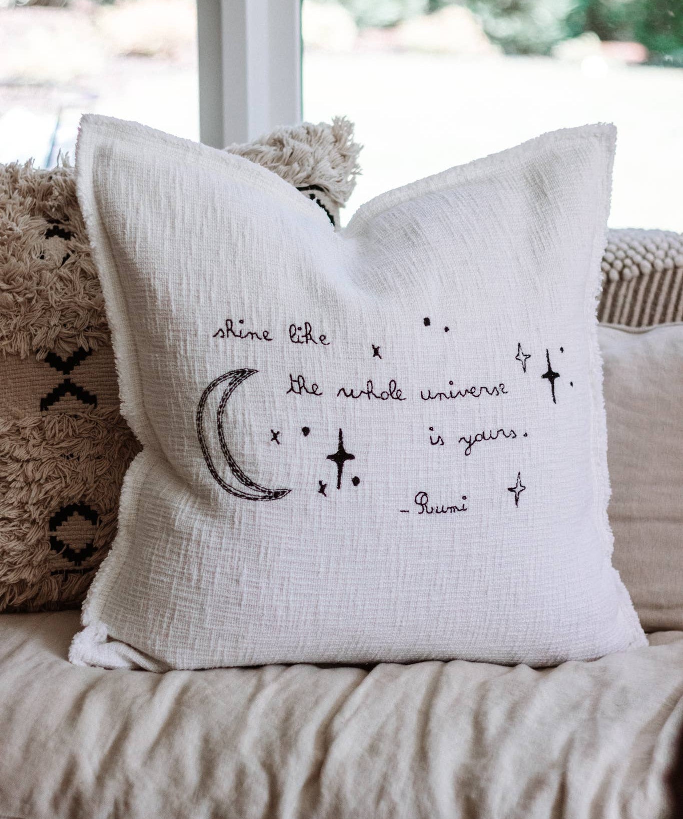 Pillow collection- Embroidered Shine - Rumi Pillow (white)