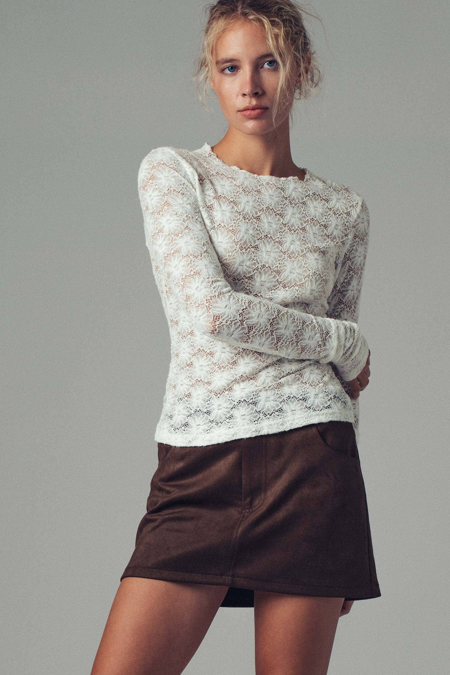 Romantic Floral Stretch Lace Layering Top