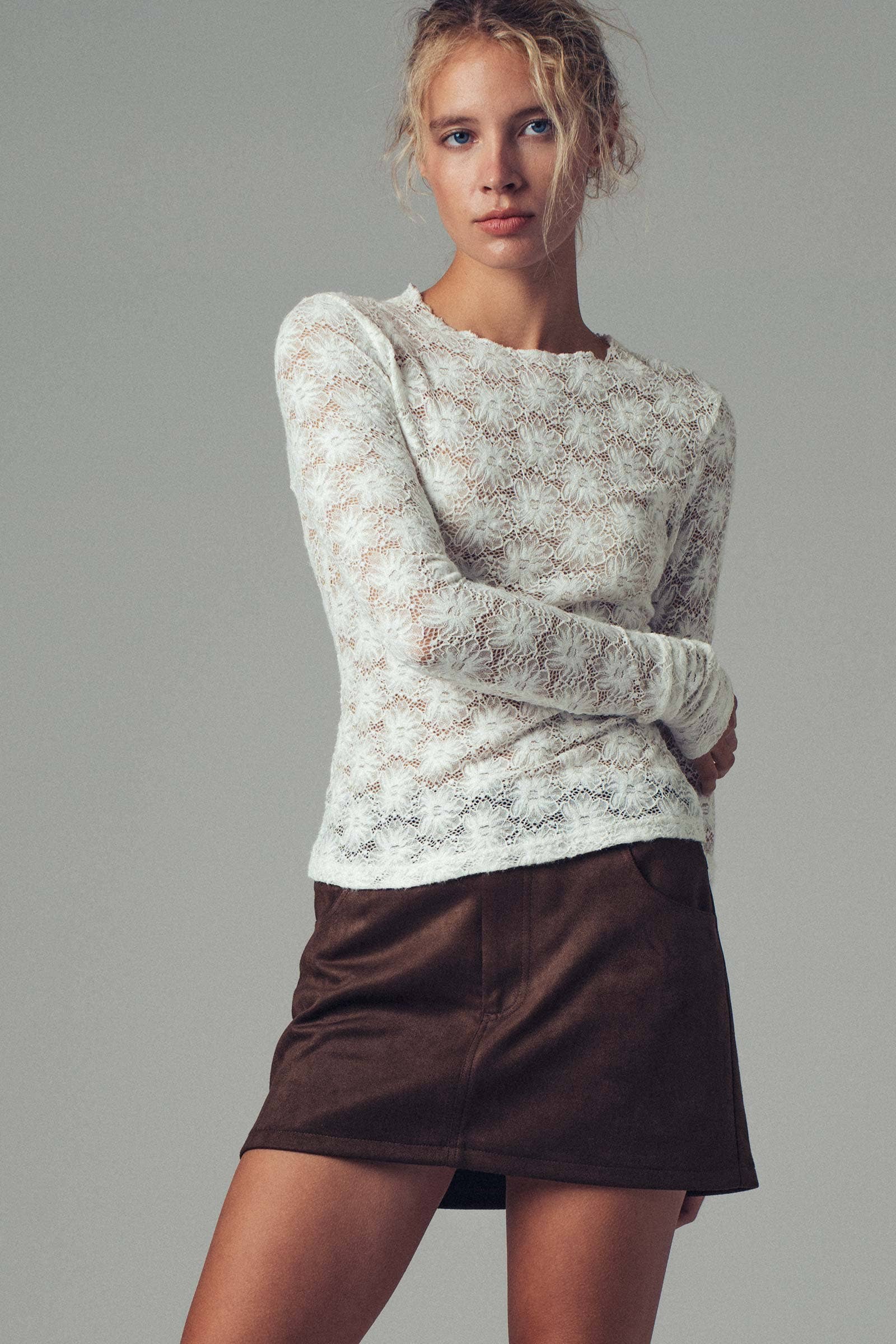 Romantic Floral Stretch Lace Layering Top