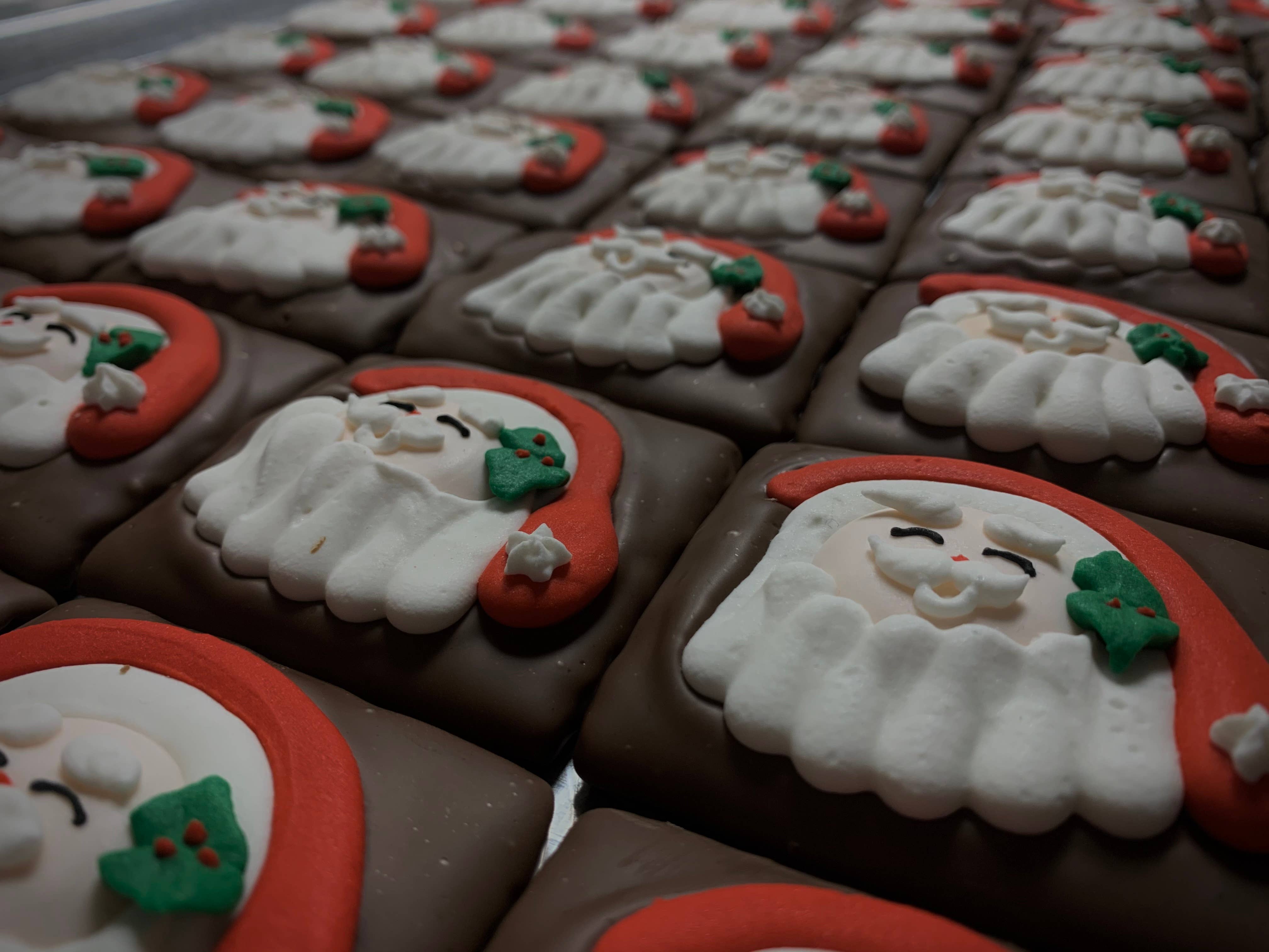 Christmas O’Grahams Jumbo Santa 🎅Milk Chocolate 2 PACK