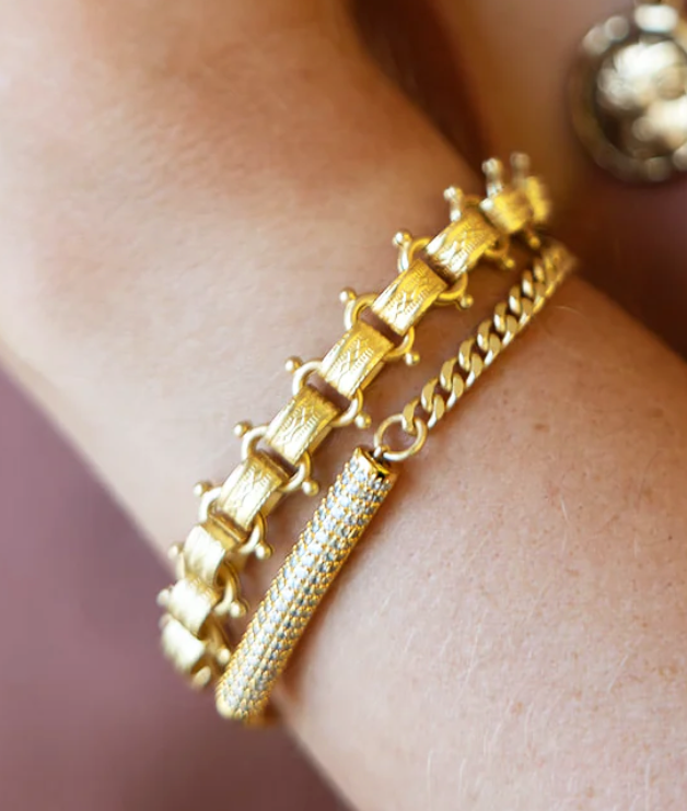 Thick Gold Paperclip Bracelet