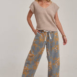 MID RISE RELAXED CASUAL FIT FLORAL DENIM JEANS_JLB80005-01