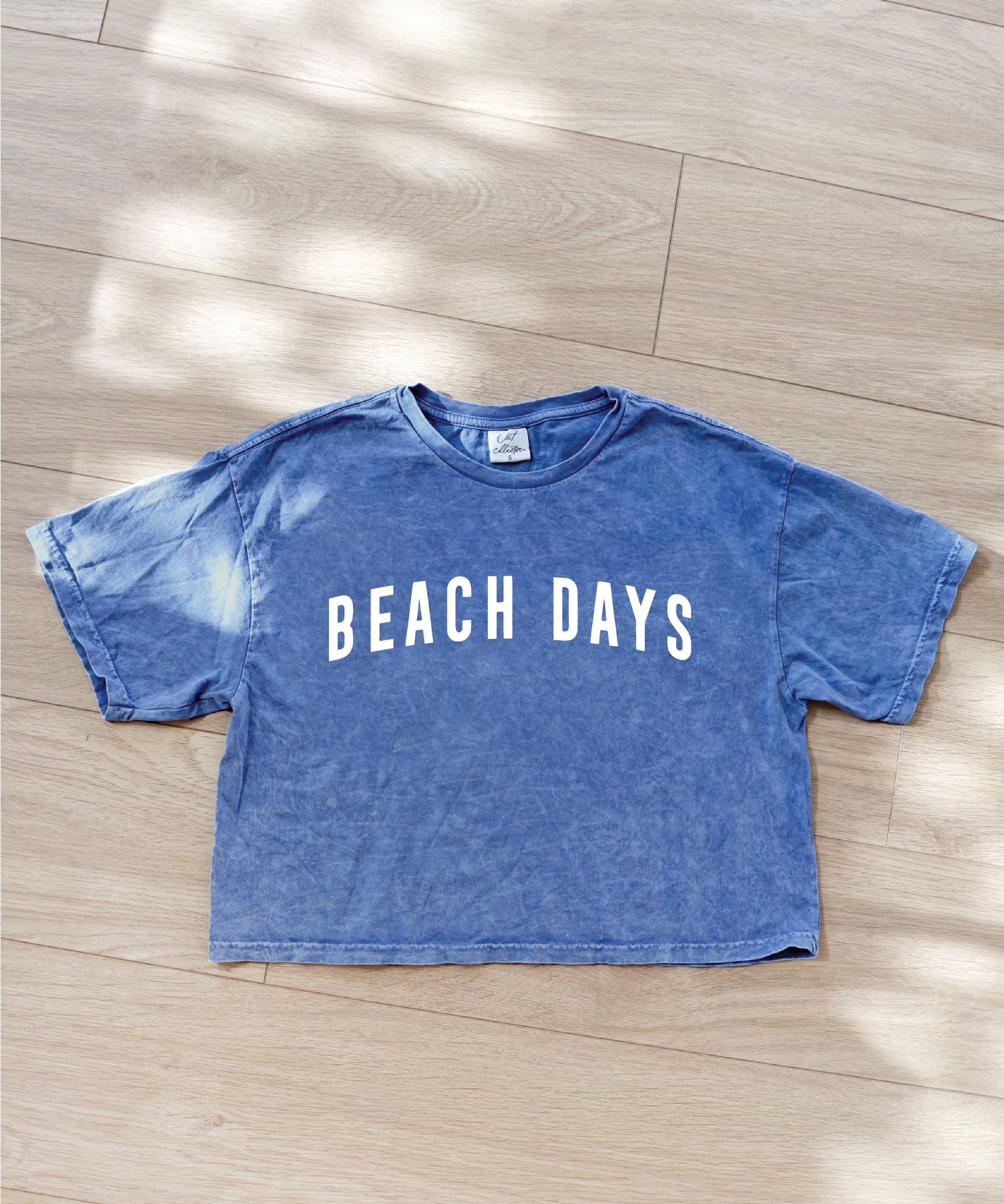 "BEACH DAYS" Cropped Tee