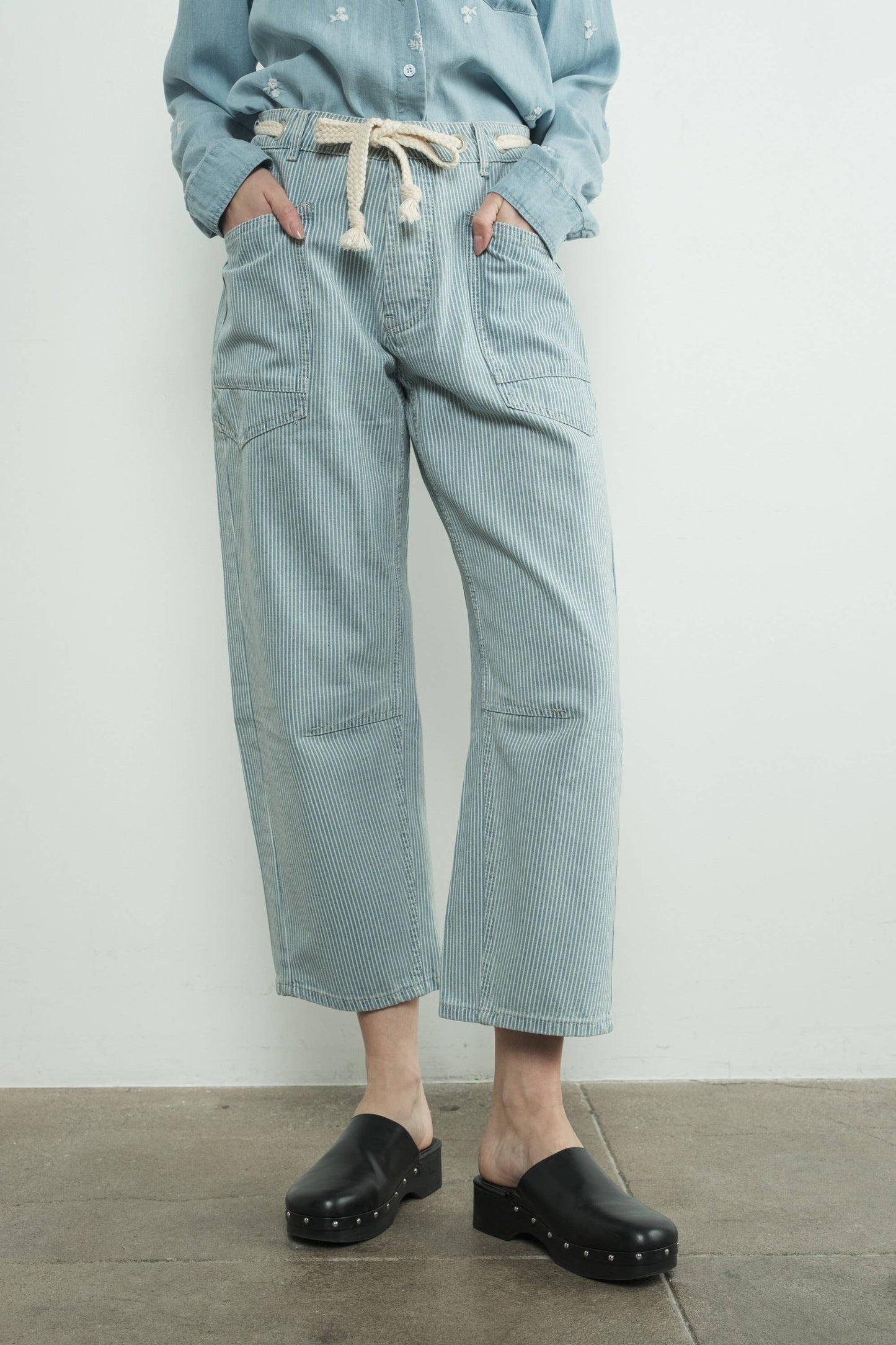 Barrel Denim Pants w/ Drawstring Waist