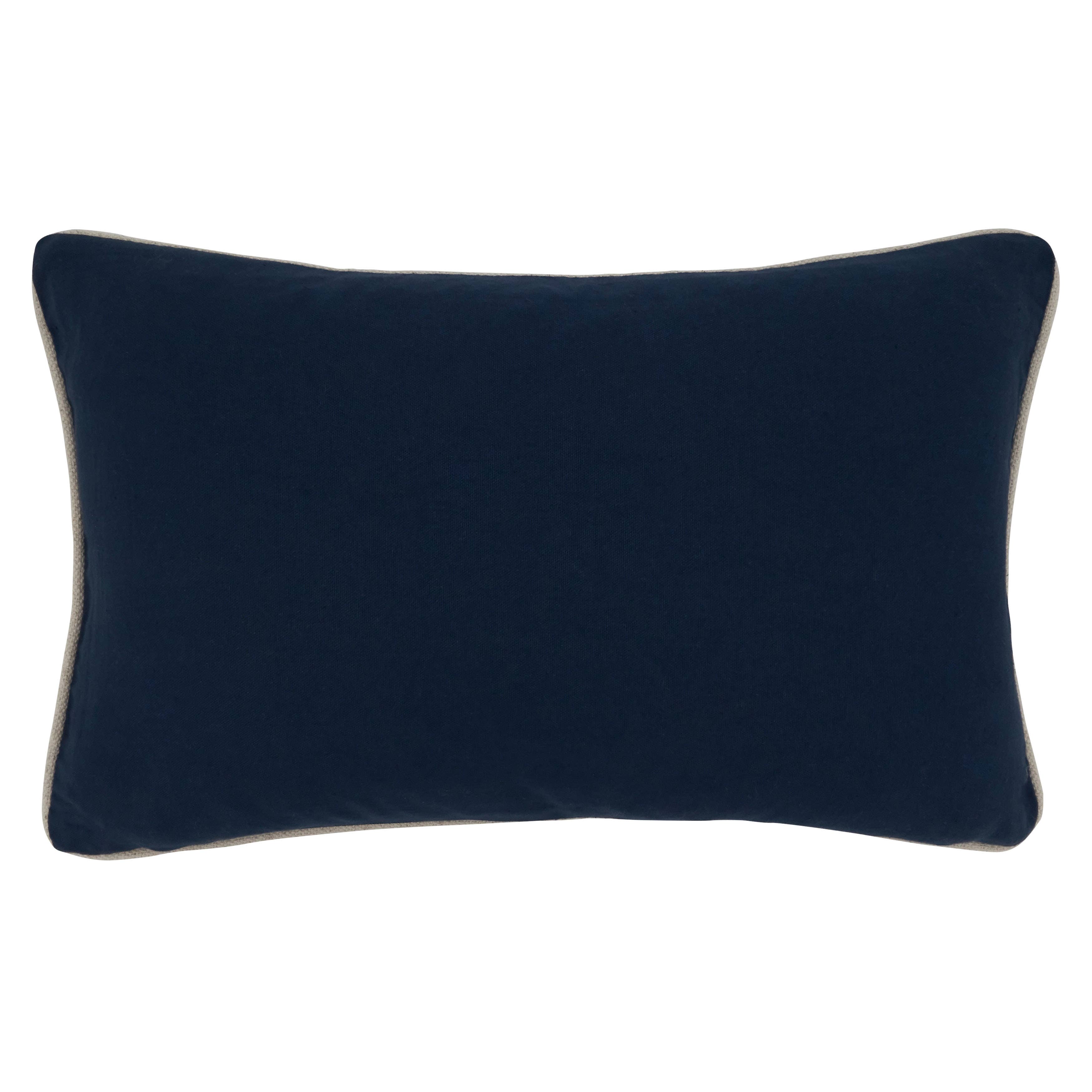 Throw Pillow With School O'Fish