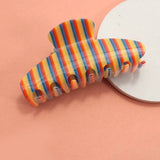 JUMBO STRIPE PLAID OVAL HAIR CLAW CLIPS | 40H1020