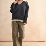 T5147   COLOR COMBO V-NECK SWEATER TOP