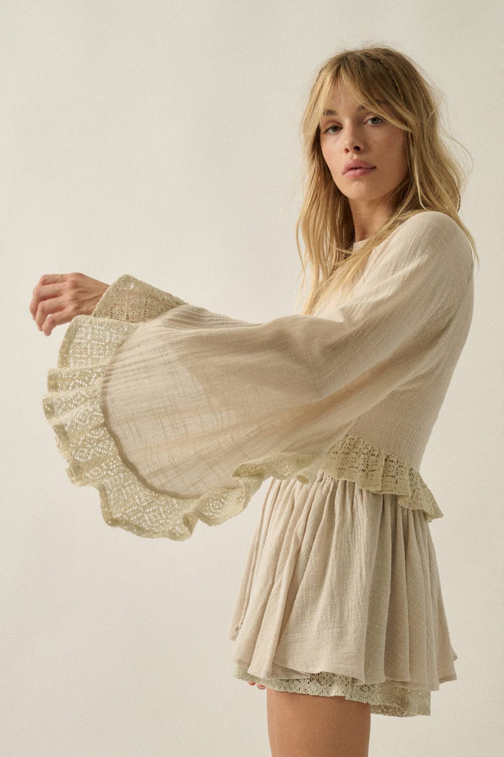 Cotton Gauze and Crochet Lace Ruffle Bell-Sleeve Cropped Top