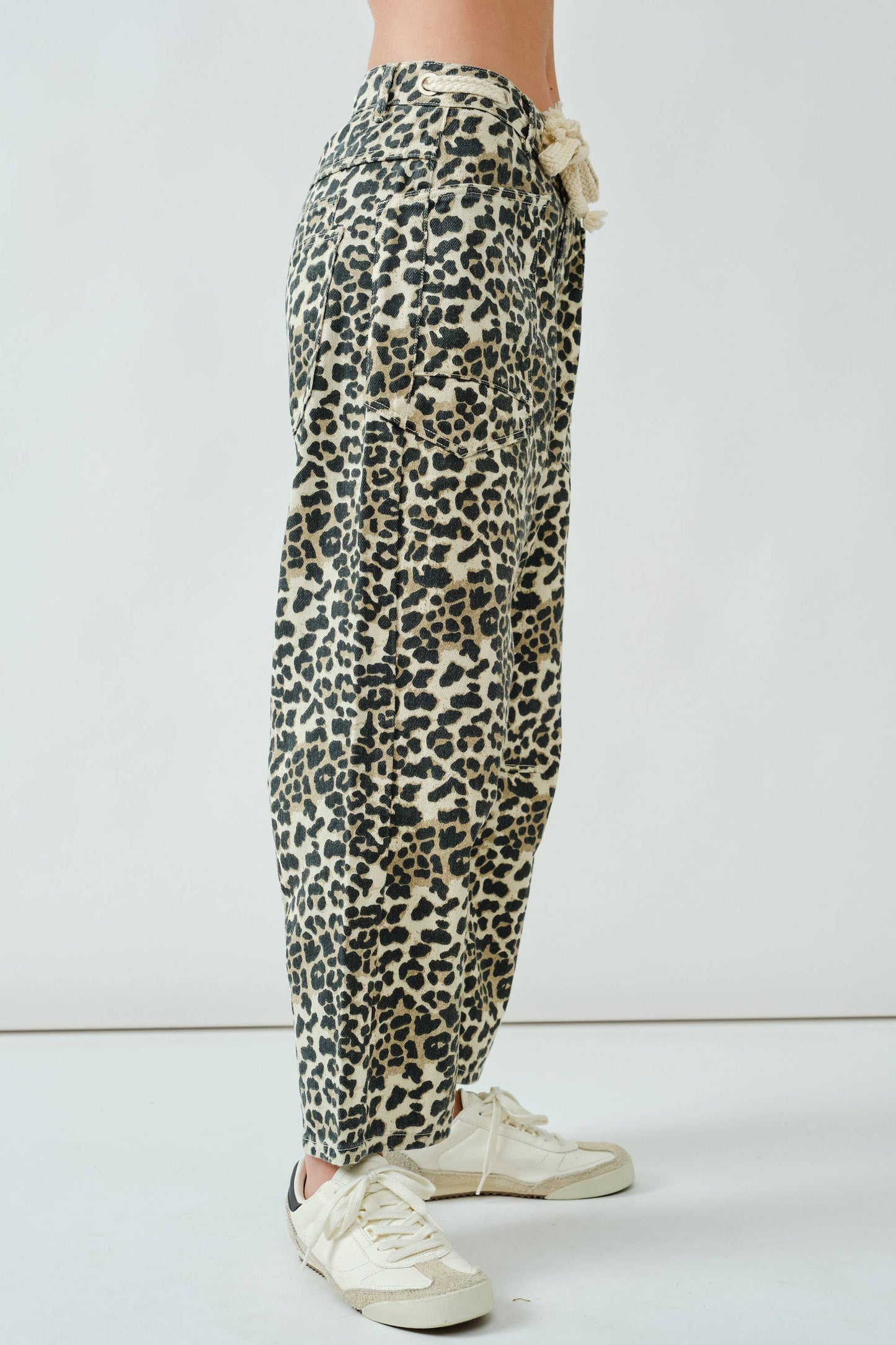 Barrel Denim Pants