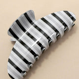 JUMBO STRIPE PLAID OVAL HAIR CLAW CLIPS | 40H1069