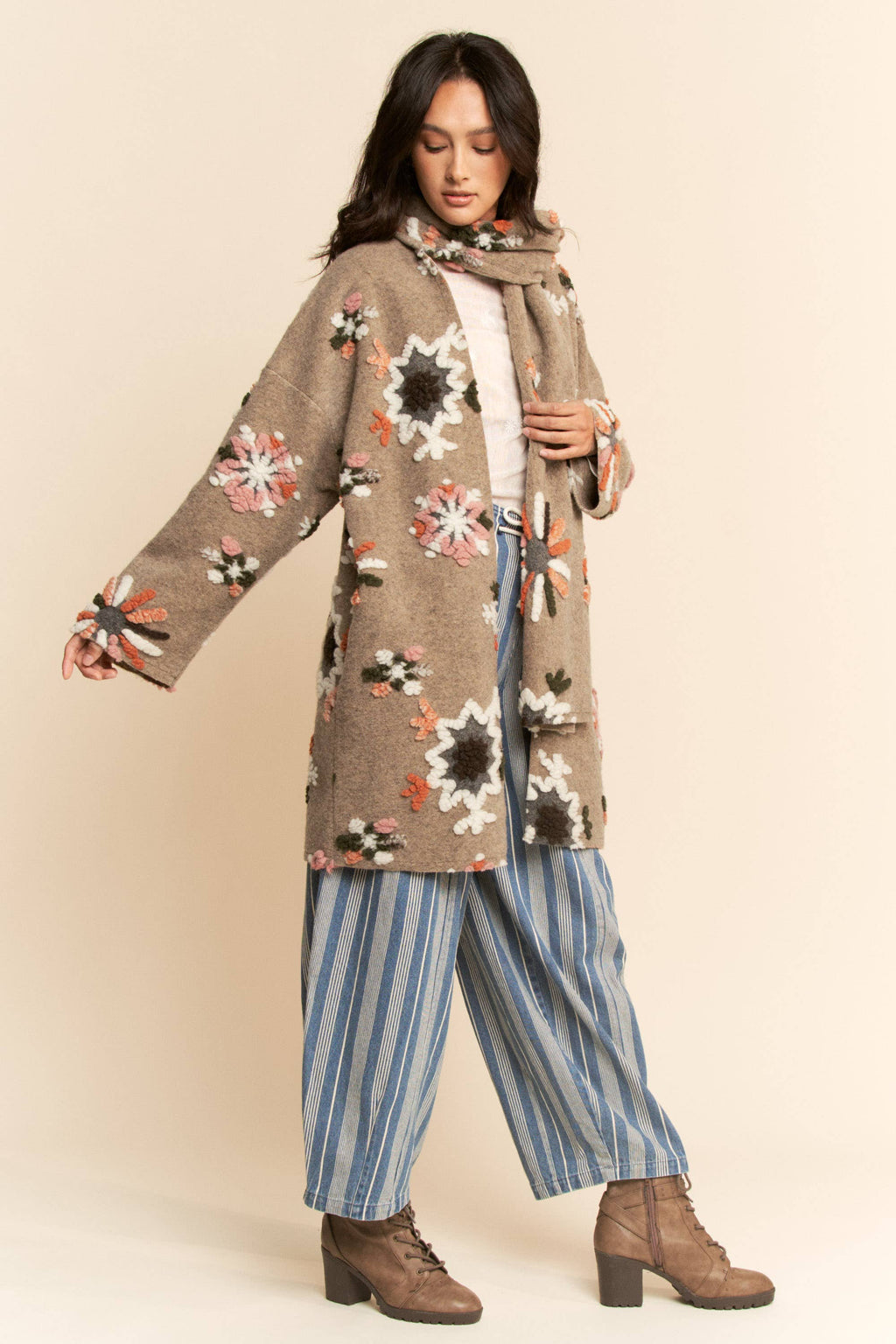 Chunky Embroidered Snow Cardigan