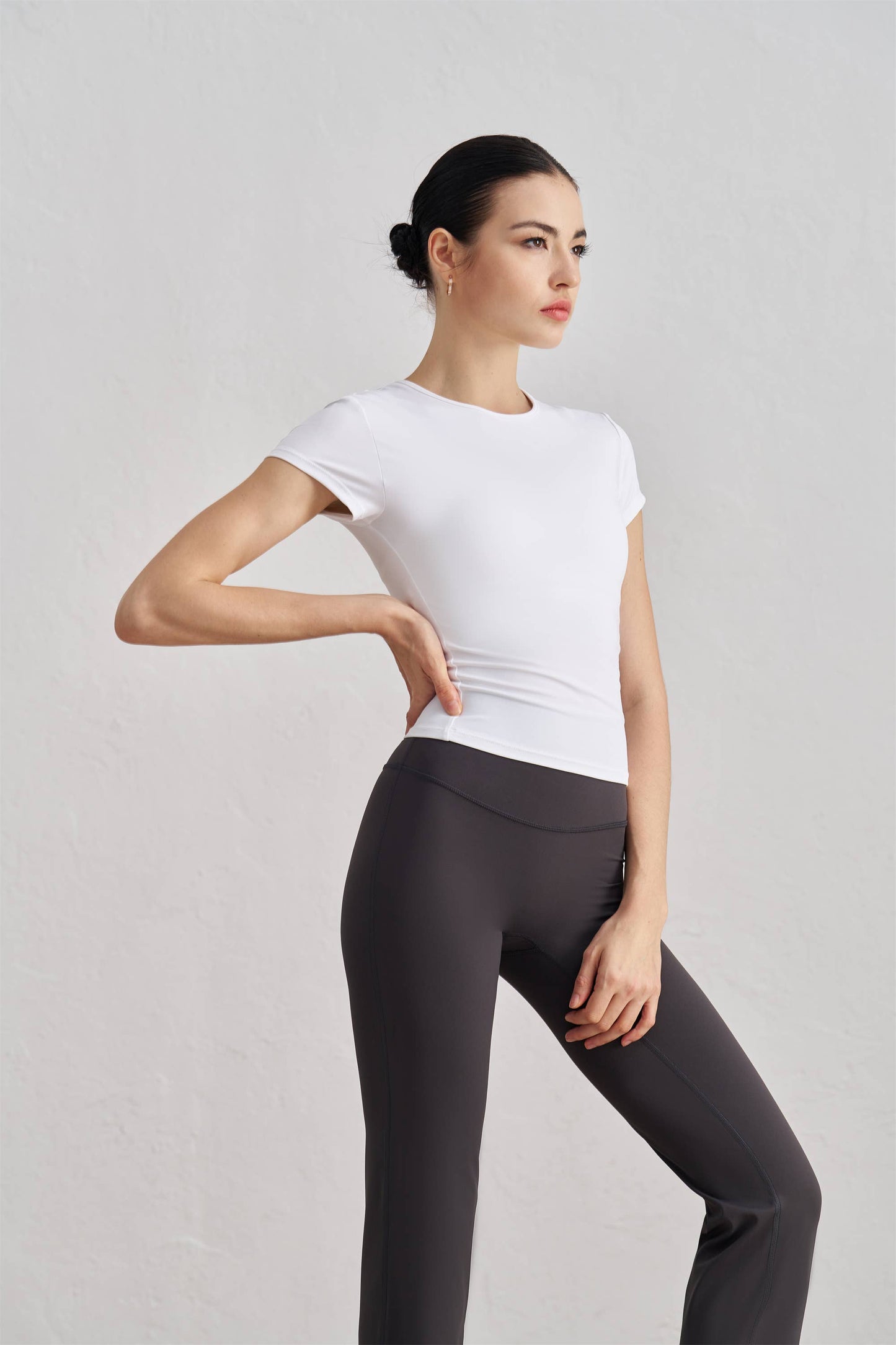 Sculpting Crew Neck Active Top