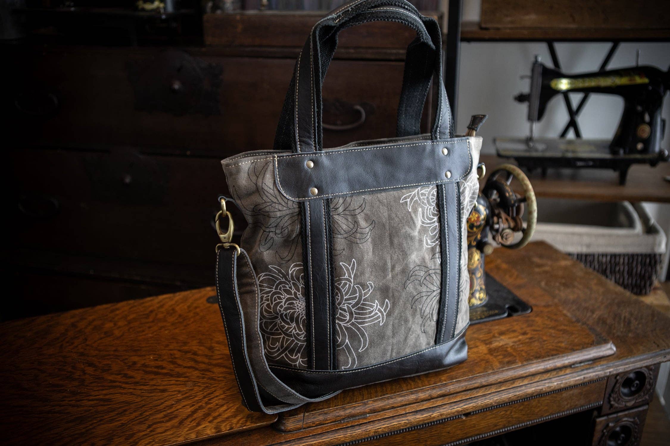 Spider Mums Recycled Canvas Crossbody Tote