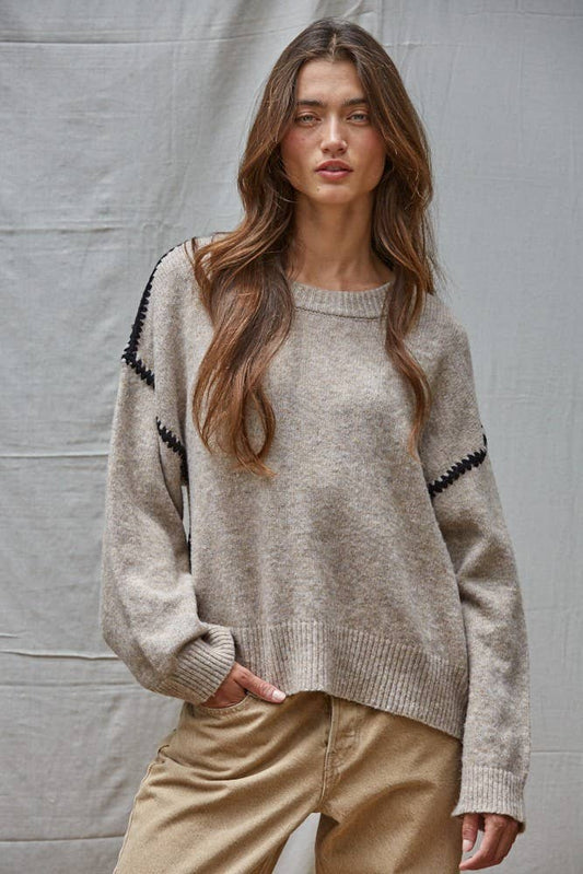W2283 | Knit Sweater Stitch Detailed Crew Neck Pullover