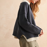 T5147   COLOR COMBO V-NECK SWEATER TOP