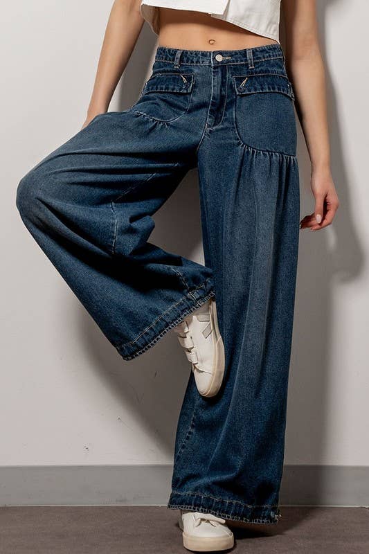 Patch Pocket Wide Leg Baggy Jeans